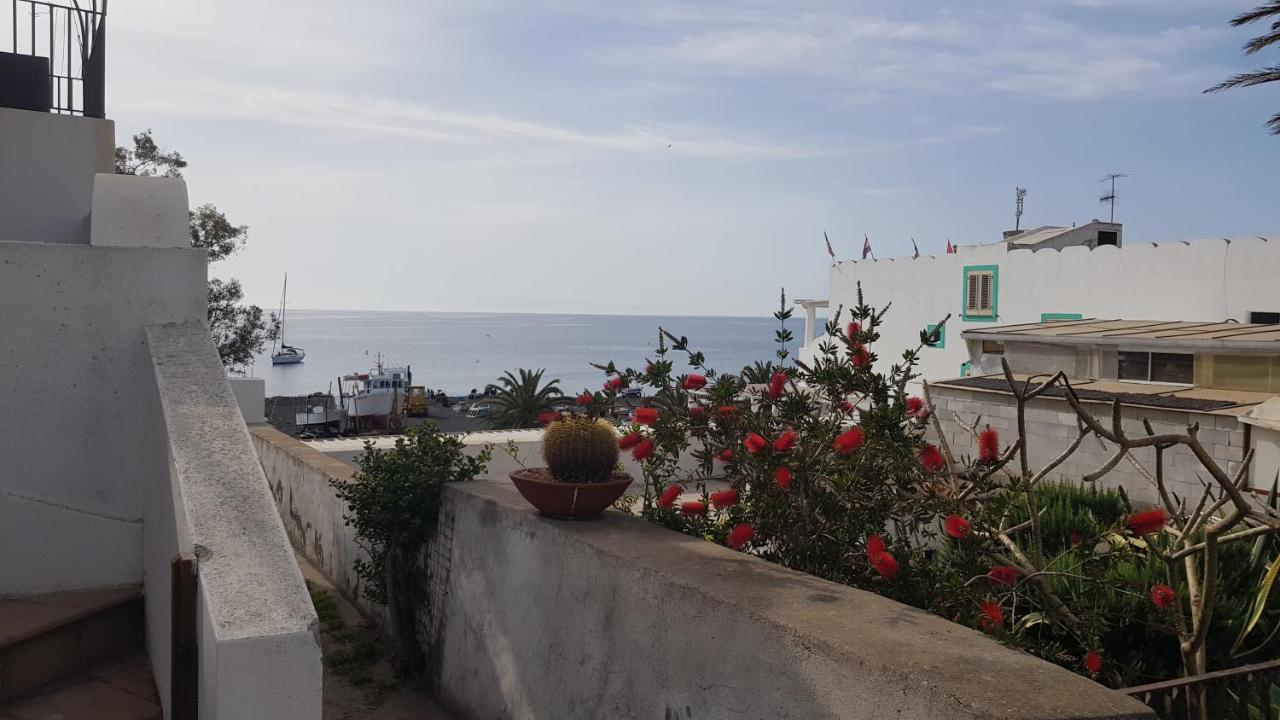 Case La Pergola Estrómboli Exterior foto