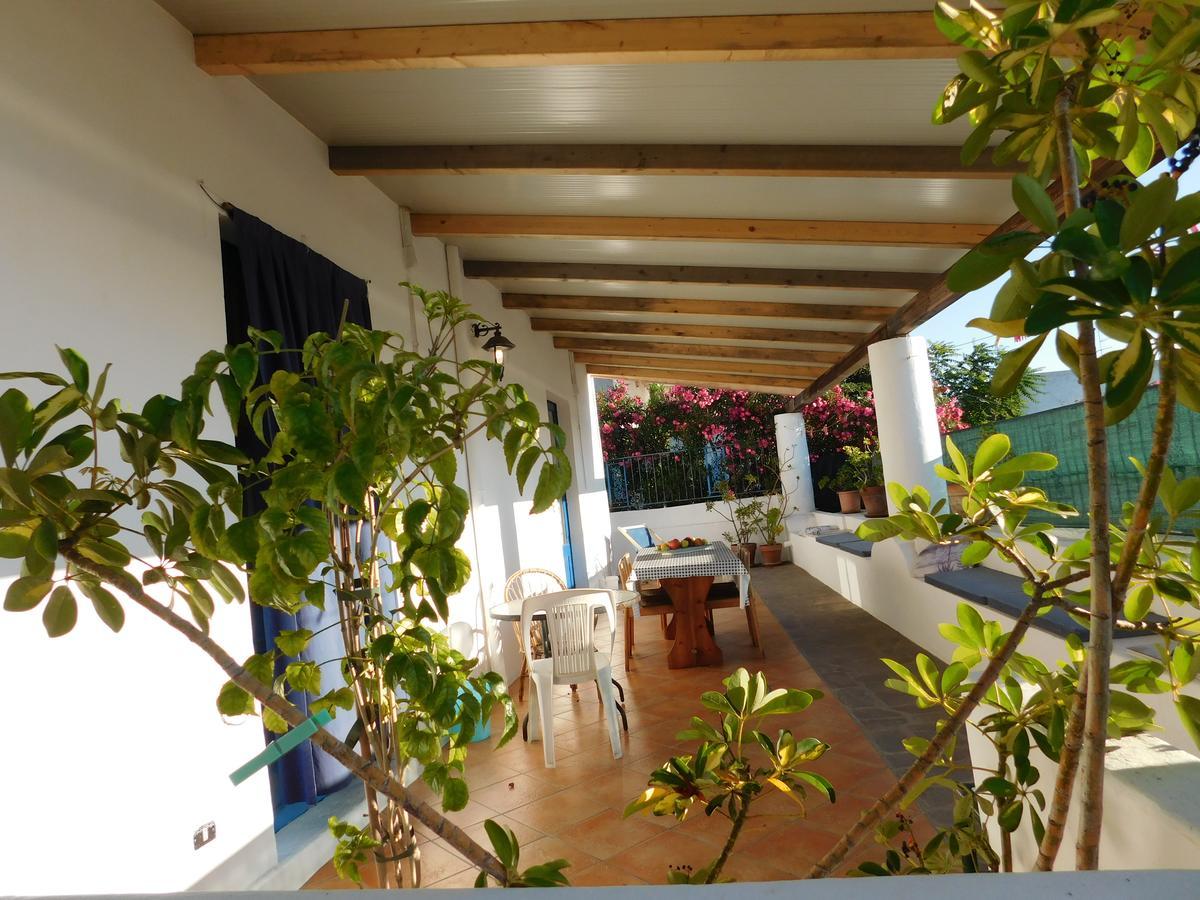 Case La Pergola Estrómboli Exterior foto
