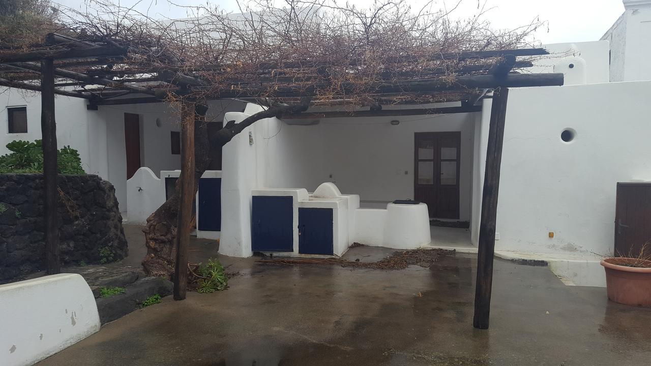 Case La Pergola Estrómboli Exterior foto