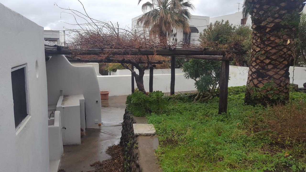Case La Pergola Estrómboli Exterior foto
